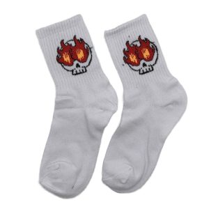Tenis de Diseño Calavera Ojos Fuego