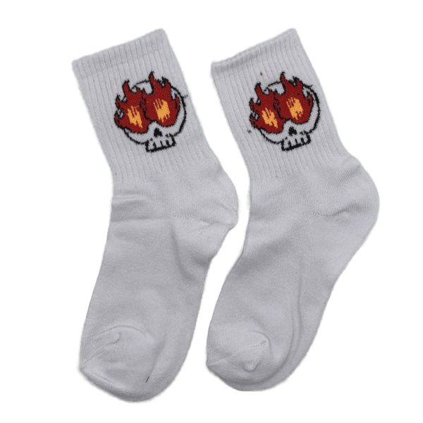 Tenis de Diseño Calavera Ojos Fuego