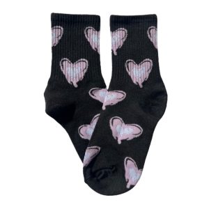 Tenis Exclusivo Negro con Corazones Violetas