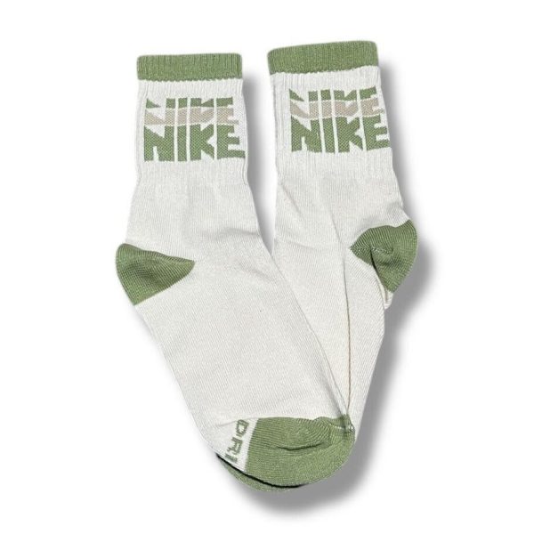 Media Caña Premium Nike Urban Blanco y Verde