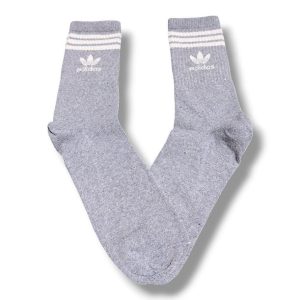 Media Caña Premium Adidas Gris y Blanca Horizontal Letras y Logo