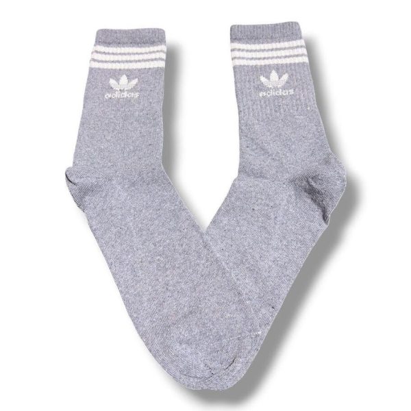 Media Caña Premium Adidas Gris y Blanca Horizontal Letras y Logo